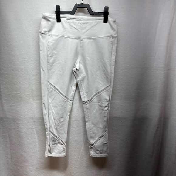 Alo Yoga White Crop Leggings - Size Medium - Excellent - Picture 3 of 11